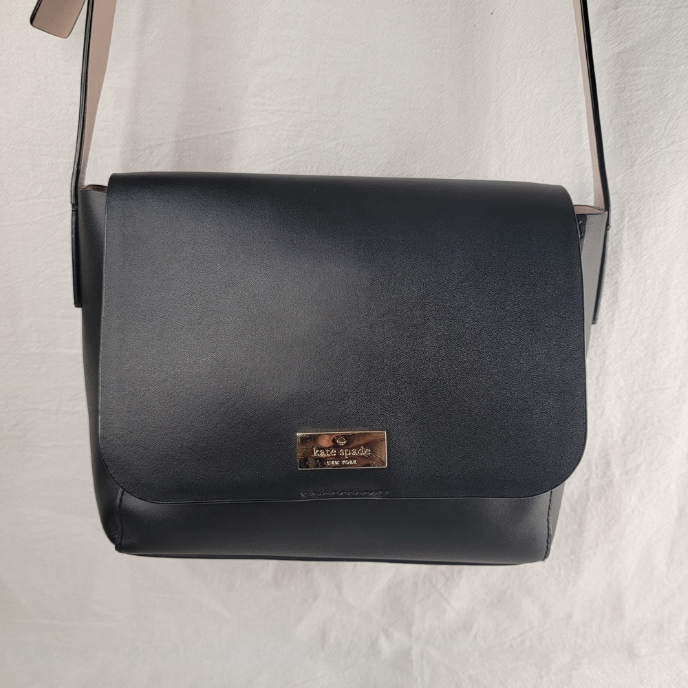 Kate Spade Black Smooth Leather Flap Crossbody Bag Pink Interior Structured Gold